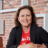 Portrait of Carolynn Reid